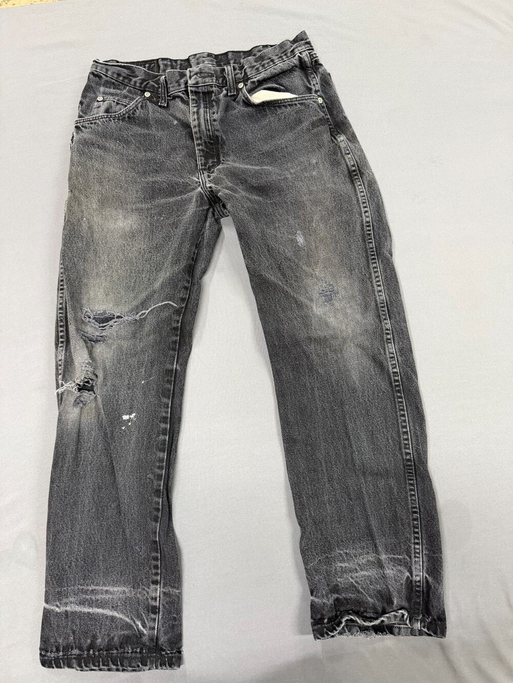 Wrangler 96501CB Men's 34x30 Black Gray Jeans Distressed Paint Splatter Straight